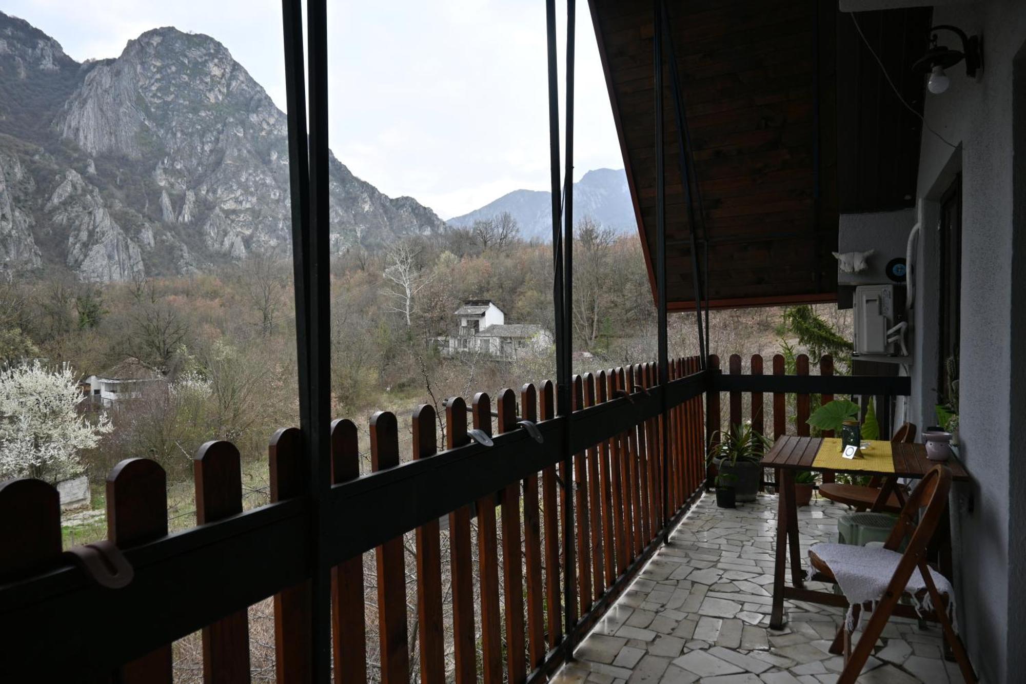 Canyon Matka Nature Apartments With A Terrace Σκόπια Εξωτερικό φωτογραφία